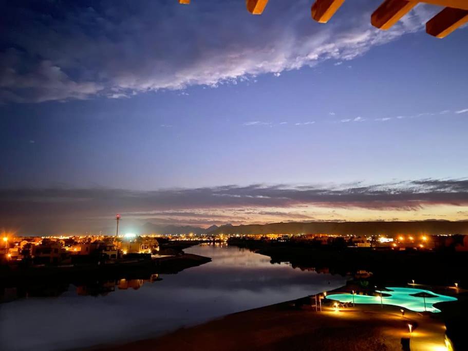 Artsy 1 Bedroom Apt/ Free Pool & Lagoon Access @elgouna Apartman