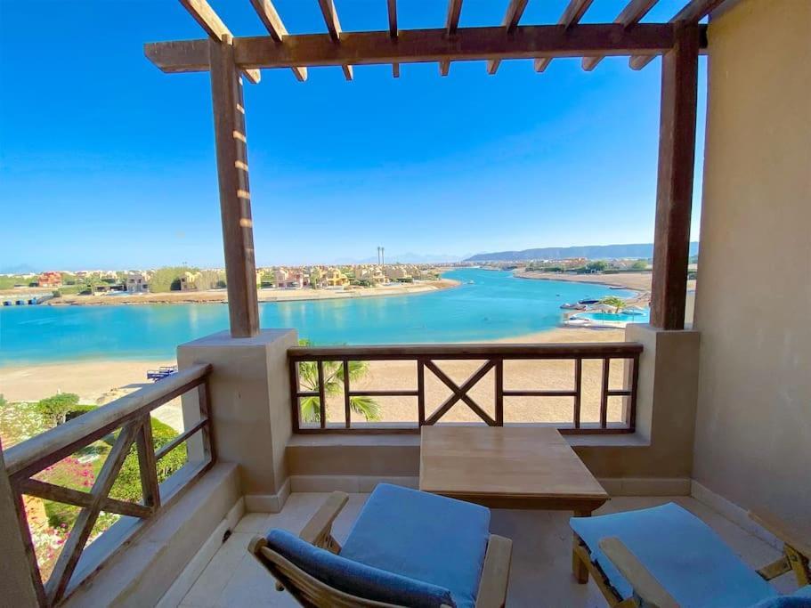 Apartman Artsy 1 Bedroom Apt/ Free Pool & Lagoon Access @elgouna Gurdaka